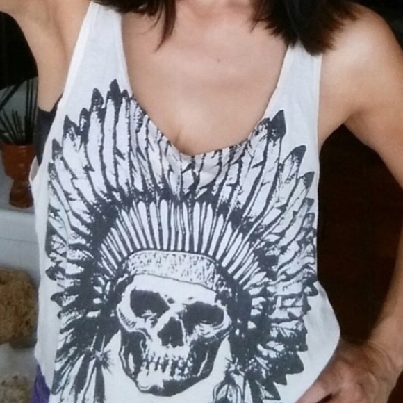 Brandy Melville Tops - NWT brandy Melville skull tank m